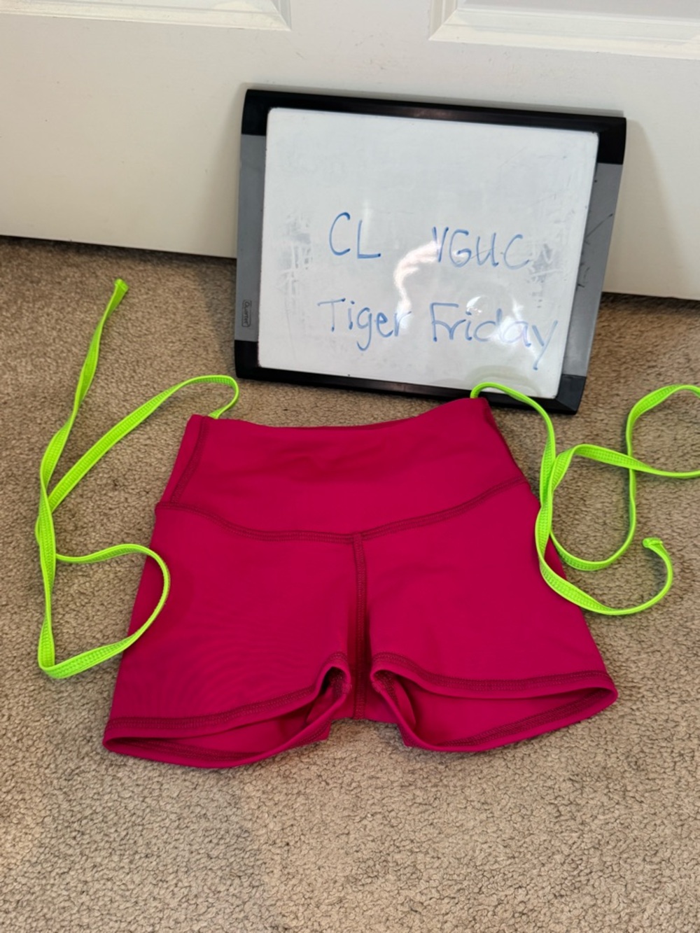 Girls CL Tiger Friday helix shorties in fuschia